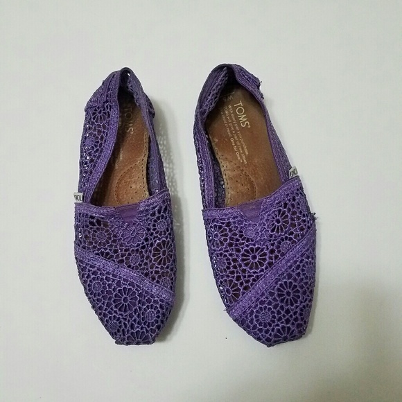 purple lace toms